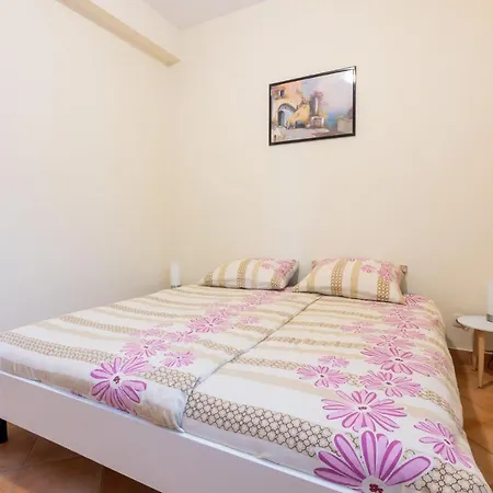 Rainbow Apartman *
